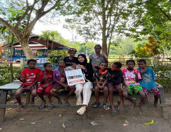 Edukasi Bahaya Menghirup Lem Melalui Media Poster oleh Agnes Sahudi Rahmawati