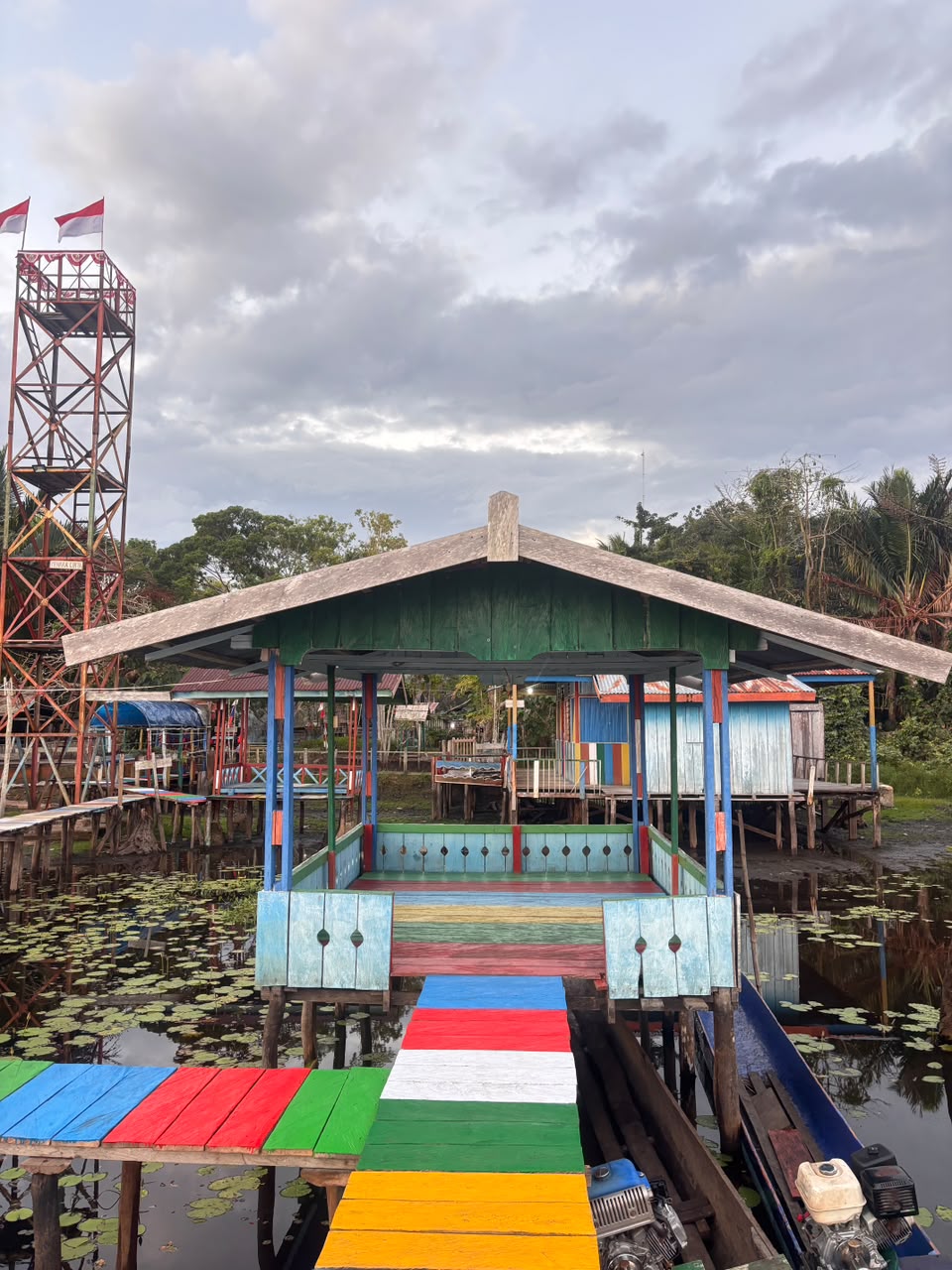 Honai & Saung Wisata