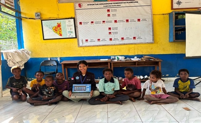 Literasi Digital untuk Anak Hebat oleh Maria Magdalena Seran